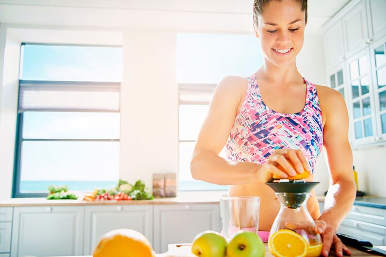 Jus segar dapat dikonsumsi dengan nutrisi yang tepat untuk menurunkan berat badan